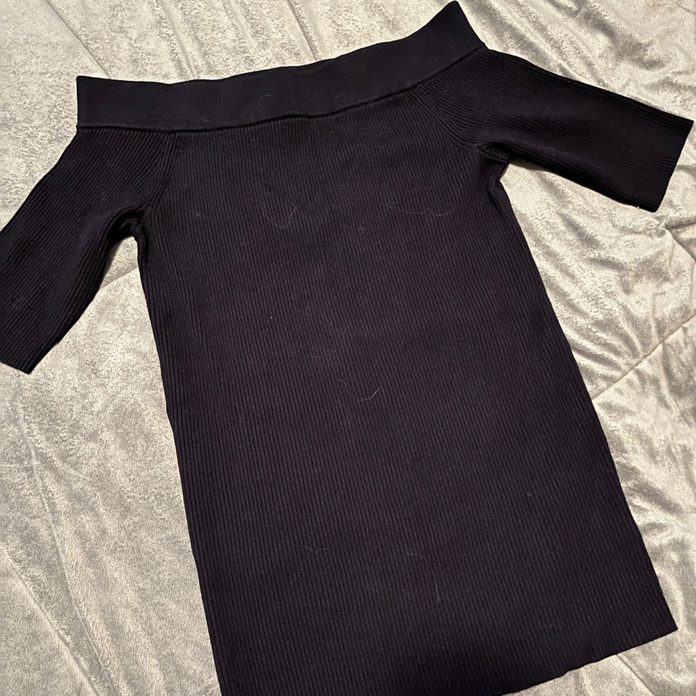 Anthropologie medium boat neck short sleeve sweater.